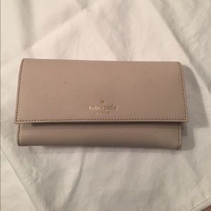 Wallet with fitting phone case
